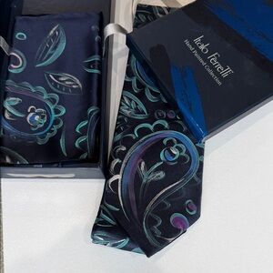 Italo Ferretti Men's Blue and Purple Tie & Pocket Square